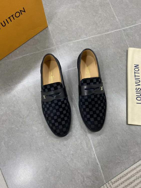 Picture of Louis Vuitton Shoes _SKULVsz38-45mnf015914069
